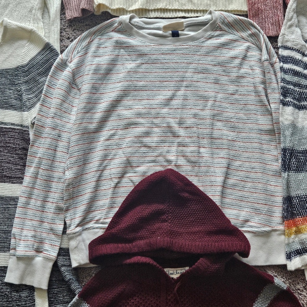 Knit Sweater Lot of 7 Women Size M Striped Graphic Cozy Fall Winter Basics - Picture 4 of 10
